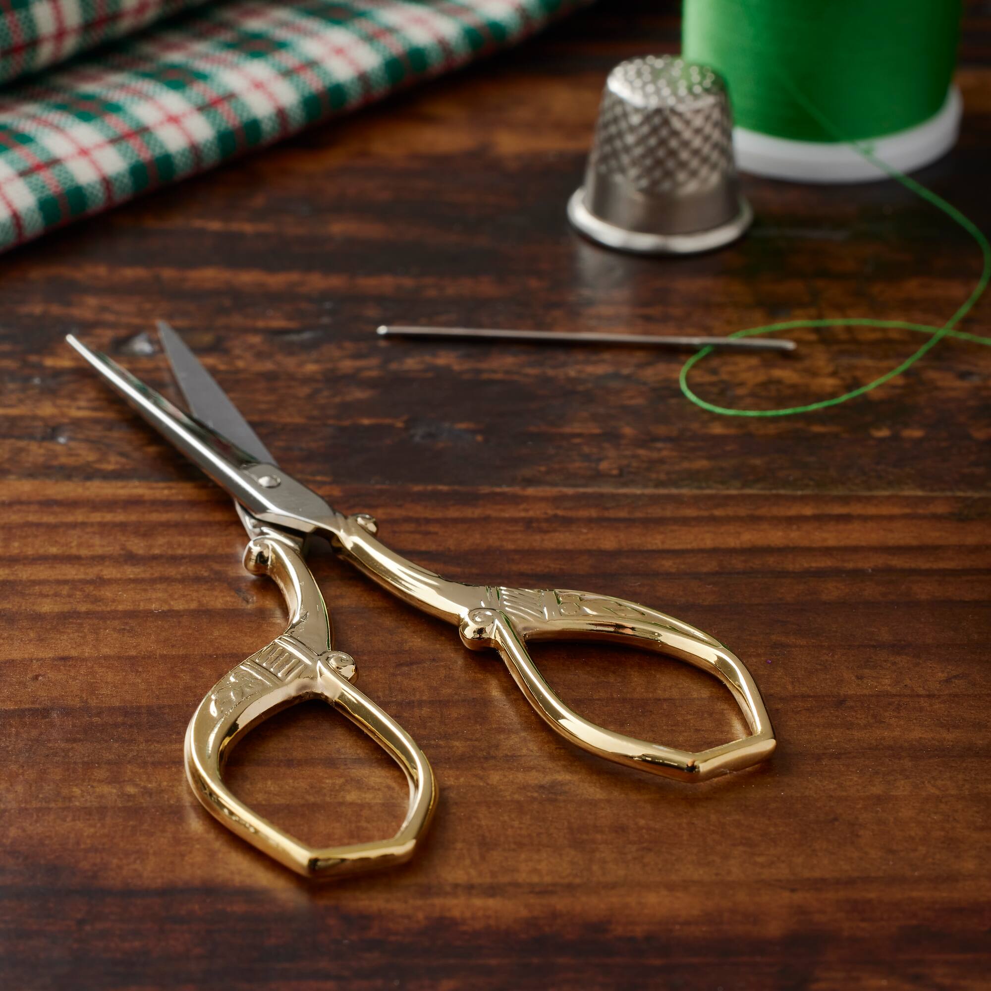 DMC® Peacock Scissors